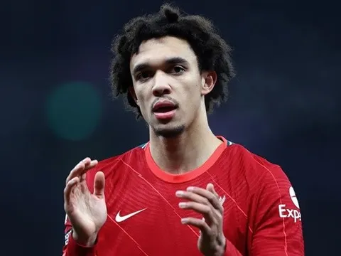 Liverpool nhận cú hích từ Alexander-Arnold, Man City càng đầy áp lực