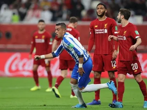 'Không có Van Dijk, hàng thủ Liverpool đã thiếu đi điều đó'