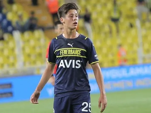 Liverpool theo dõi Ozil 2.0