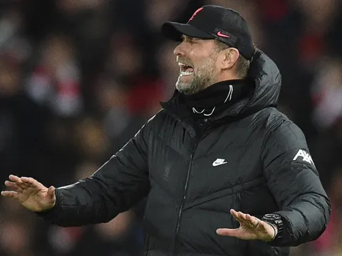 Liverpool từ chối lời đề nghị cho Phillips