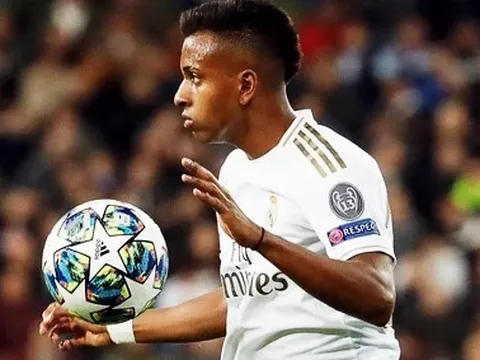 "Liverpool từng muốn mang về cầu thủ Real Madrid đó"