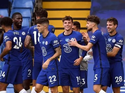 Lộ diện 'người không phổi' mới ở Chelsea