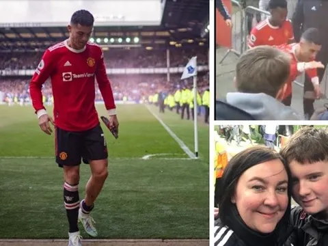 Lời xin lỗi không tồn tại của Ronaldo