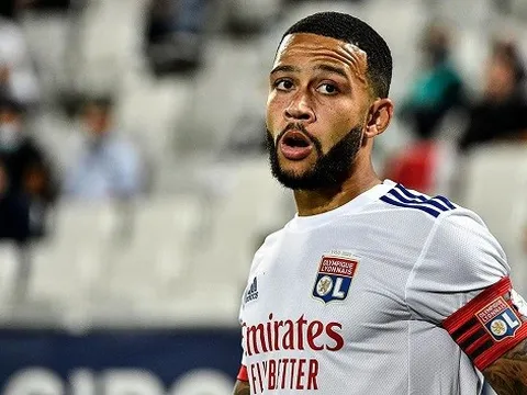 Lòng hướng về Barca, cựu sao M.U chơi như mơ ngủ