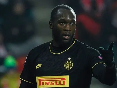 Lukaku bị yêu cầu xin lỗi vì đã vu oan cho khán giả phân biệt chủng tộc