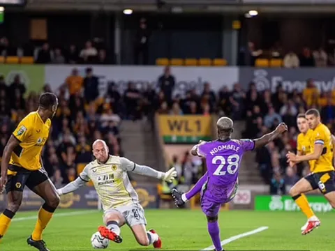 Luân lưu cân não, Tottenham thắng kịch tính Wolves