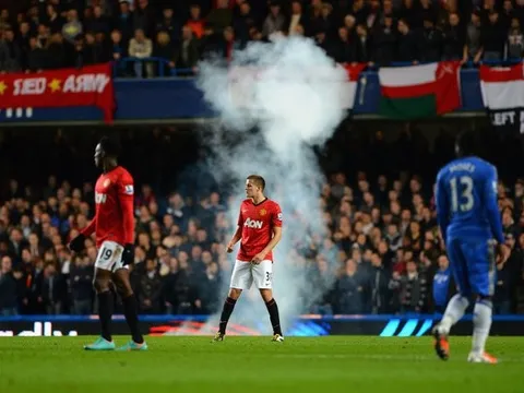Luận Man Utd: Lại là penalty