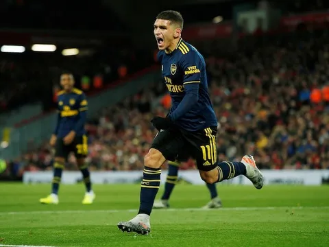 Torreira dở chứng, công khai bến đỗ lý tưởng trước thềm đại chiến Southampton