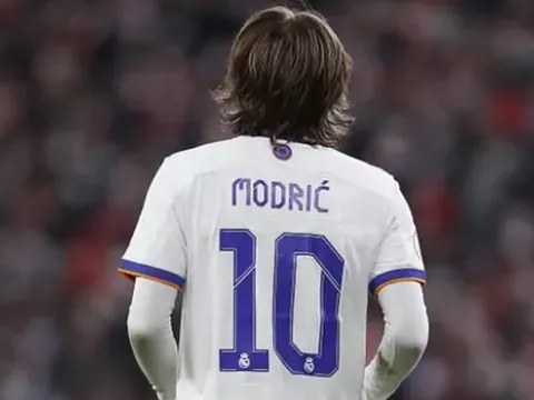 Luka Modric hé lộ thời gian treo giày