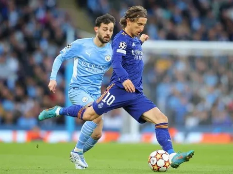 Luka Modric so sánh Man City với PSG và Chelsea