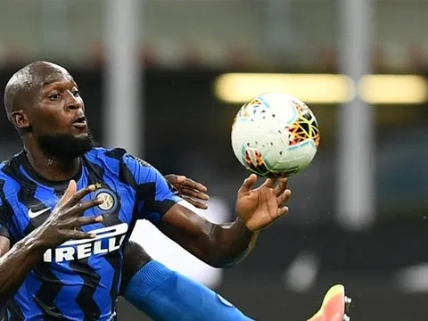 Lukaku nên nghĩ về chuyện tái hợp Chelsea?