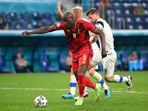Được đặt lên bàn cân với Ronaldo, Lukaku đáp trả nhẹ nhàng