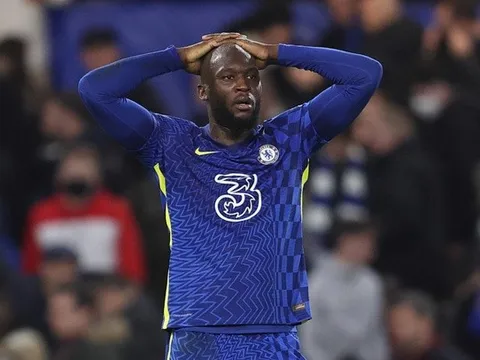 Lukaku sa sút thảm hại kể từ khi đến Chelsea
