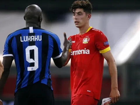 Lukaku tiết lộ từng sắm vai siêu cò, giúp Chelsea có được bom tấn