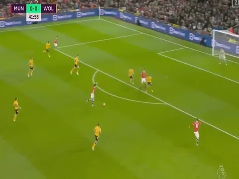 Luke Shaw đã đúng, sự ích kỷ đang giết chết Man Utd
