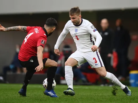 Luke Shaw mang phong độ đỉnh cao ở M.U lên tuyển Anh