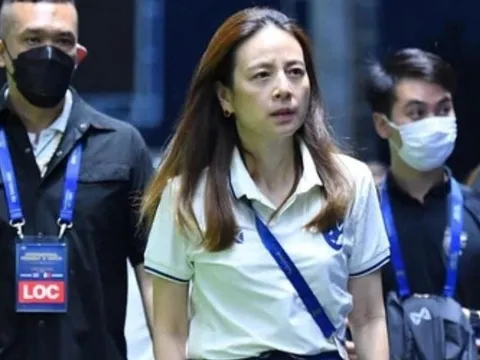 Madam Pang lo hết cho tuyển thủ Thái Lan bị đứt dây chằng