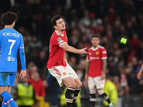 "Maguire cần sự giúp đỡ trong vai trò đội trưởng"