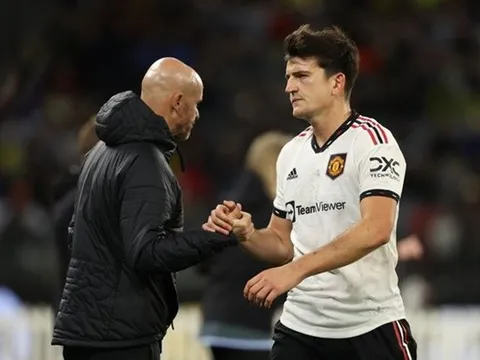 "Cậu ấy đã bị biến thành vật tế thần ở Man United"