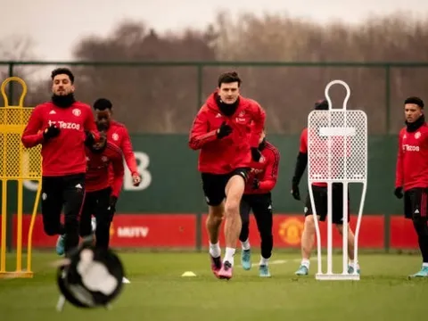 Maguire nỗ lực tập luyện, tranh suất đá chính trận Man City