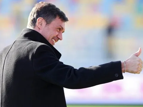 Maldini ấn tượng, Milan gia hạn với "thủ lĩnh" hàng thủ