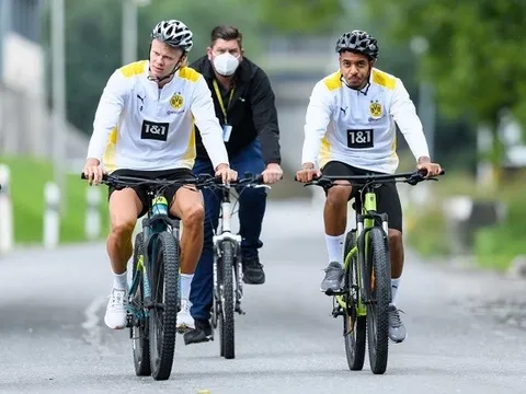 Malen cập bến Dortmund, tập luyện cùng Haaland, Arsenal chuẩn bị nhận tiền