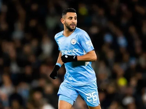 Man City chốt tương lai của Mahrez