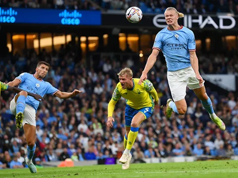 Man City thắng kiểu tennis: Siêu vũ khí Haaland
