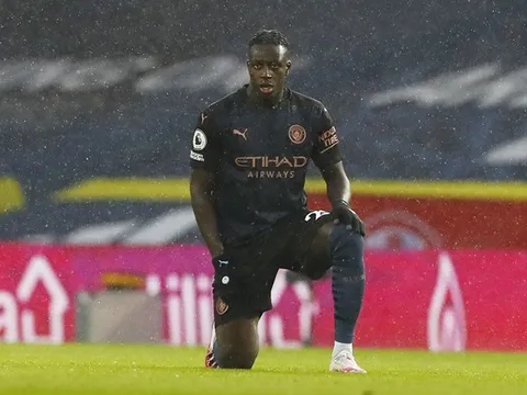 Quá chán Benjamin Mendy, Man City vẫn bất lực với 'báu vật' 70 triệu