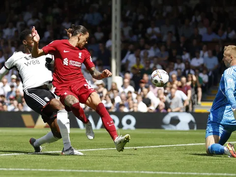 Màn ra mắt đáng giá 100 triệu euro ở Premier League