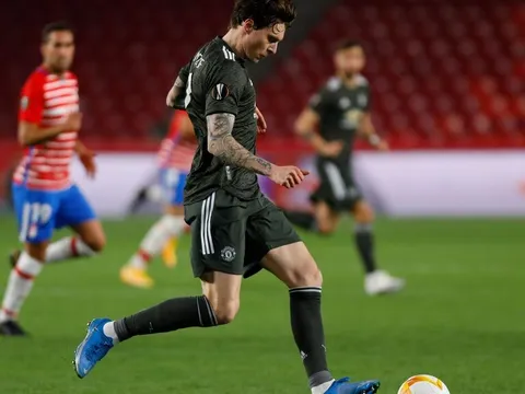 Lindelof đã làm được 2 việc khó, giờ còn ai dám chê?