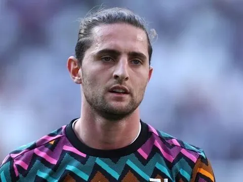Romano: Yêu cầu điên rồ với Man Utd