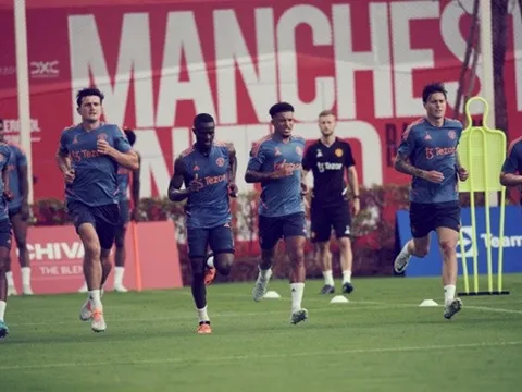 Man Utd bắt đầu buổi tập đầu tiên tại Thái Lan