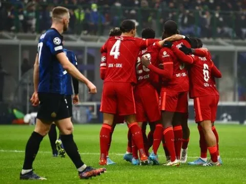 Man Utd bất ngờ hưởng lợi nhờ Liverpool