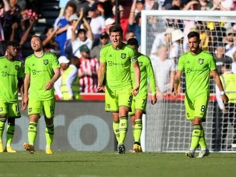 3 cầu thủ M.U tệ nhất trước Brentford: Lại là Fred; Đắt không xắt ra miếng