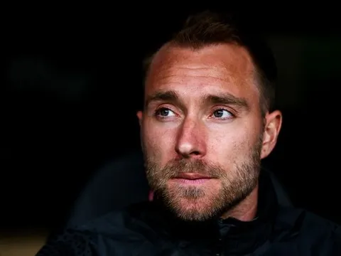 "Man Utd cần đưa bóng cho cậu ấy"