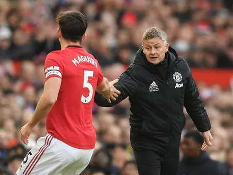 Tìm "đối tác hoàn hảo cho Maguire", Man Utd bị hét giá 80 triệu euro