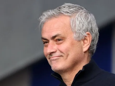 Man Utd chú ý, Mourinho và Roma nhắm bộ đôi "hàng nóng" của Ole