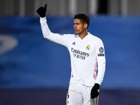 "Man Utd còn cách Varane 12 triệu bảng"
