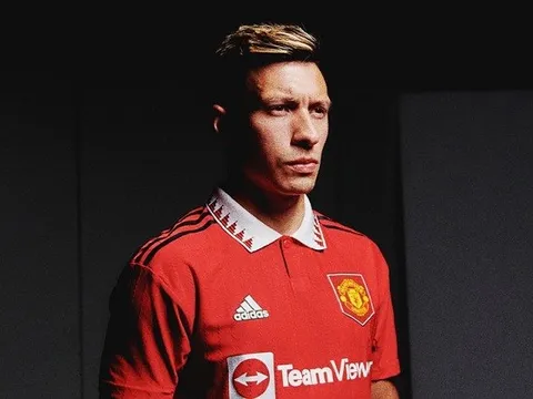 Man Utd công bố số áo mới cho Lisandro Martinez
