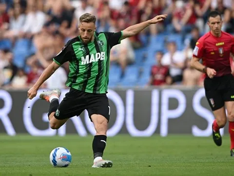 M.U cử trinh sát theo dõi tiền vệ 35 triệu euro