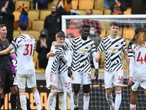 Man Utd đã giải phóng một 'quái vật' phòng ngự