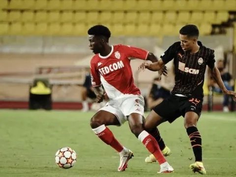 Man Utd đàm phán chiêu mộ tiền vệ Ligue 1, không phải Sarr hay Camavinga