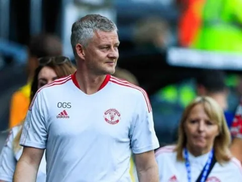 Man Utd đàm phán với cạ cứng của Jadon Sancho