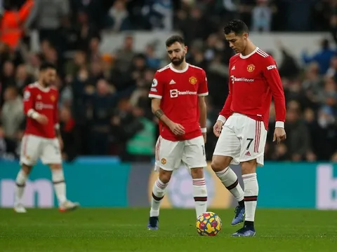 Man Utd đang tự đẩy báu vật của đội bóng khỏi OTF