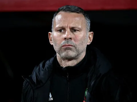 Man Utd đấu Arsenal, Ryan Giggs lập tức cảnh báo Solskjaer 1 điều