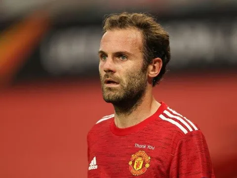 Man Utd đấu Aston Villa: Cavani nghỉ ngơi, 2 'lão tướng' xung trận?
