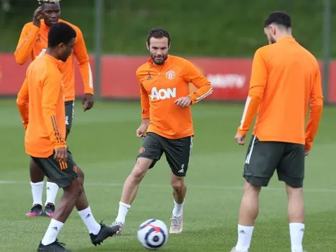 Man Utd đấu Fulham: 'Sát thủ' trở lại, thủ quân vắng mặt