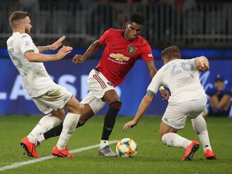 Man Utd đấu Leeds, Berbatov đưa ra dự đoán thuận lòng fan Quỷ Đỏ