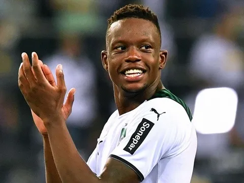 Man Utd đụng độ gã khổng lồ trên TTCN